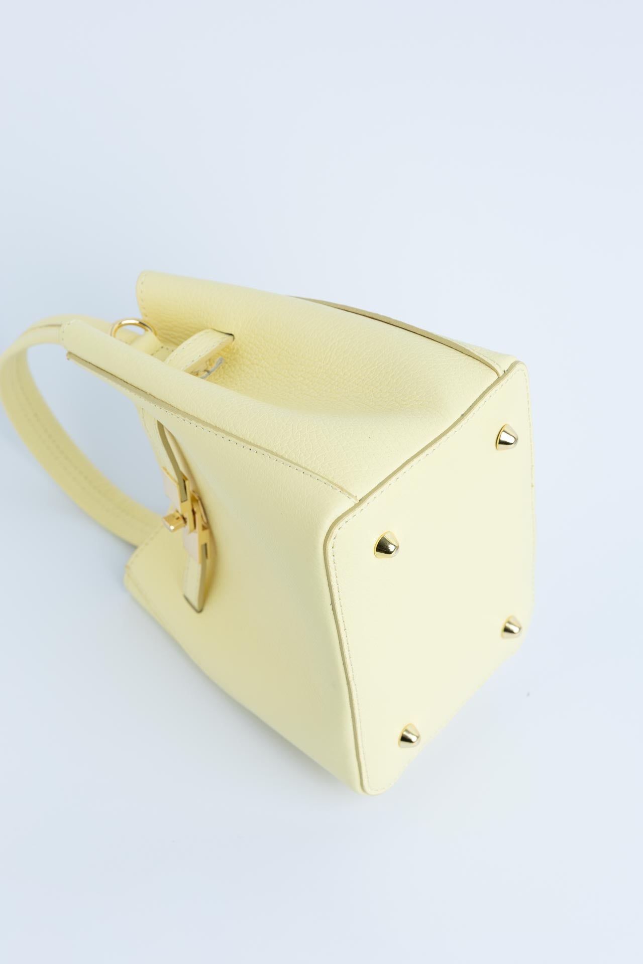 BUCKET YELLOW