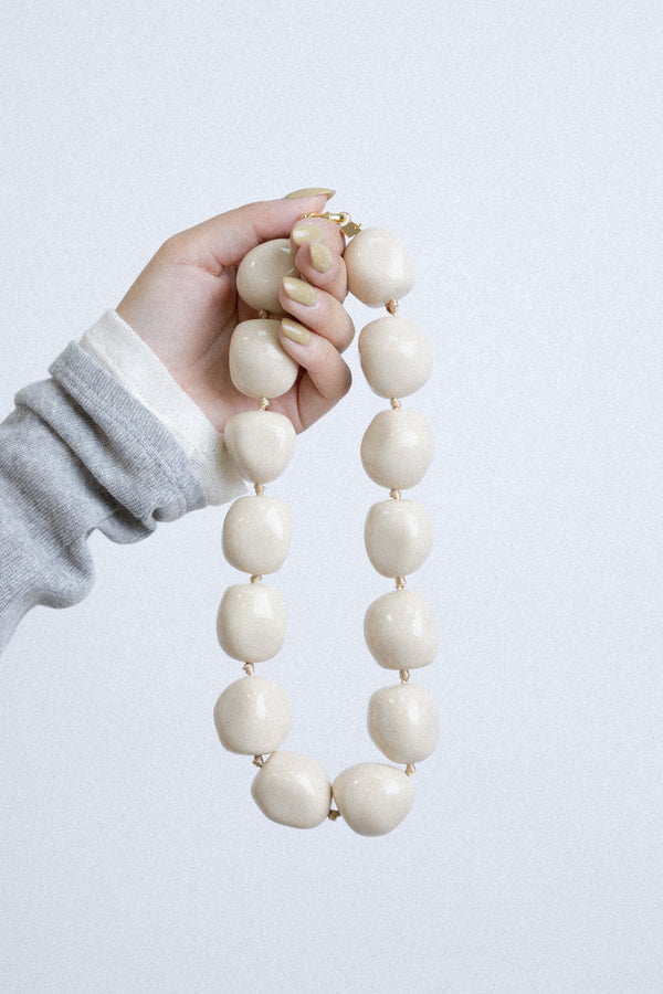 BIG NECKLACE BEIGE