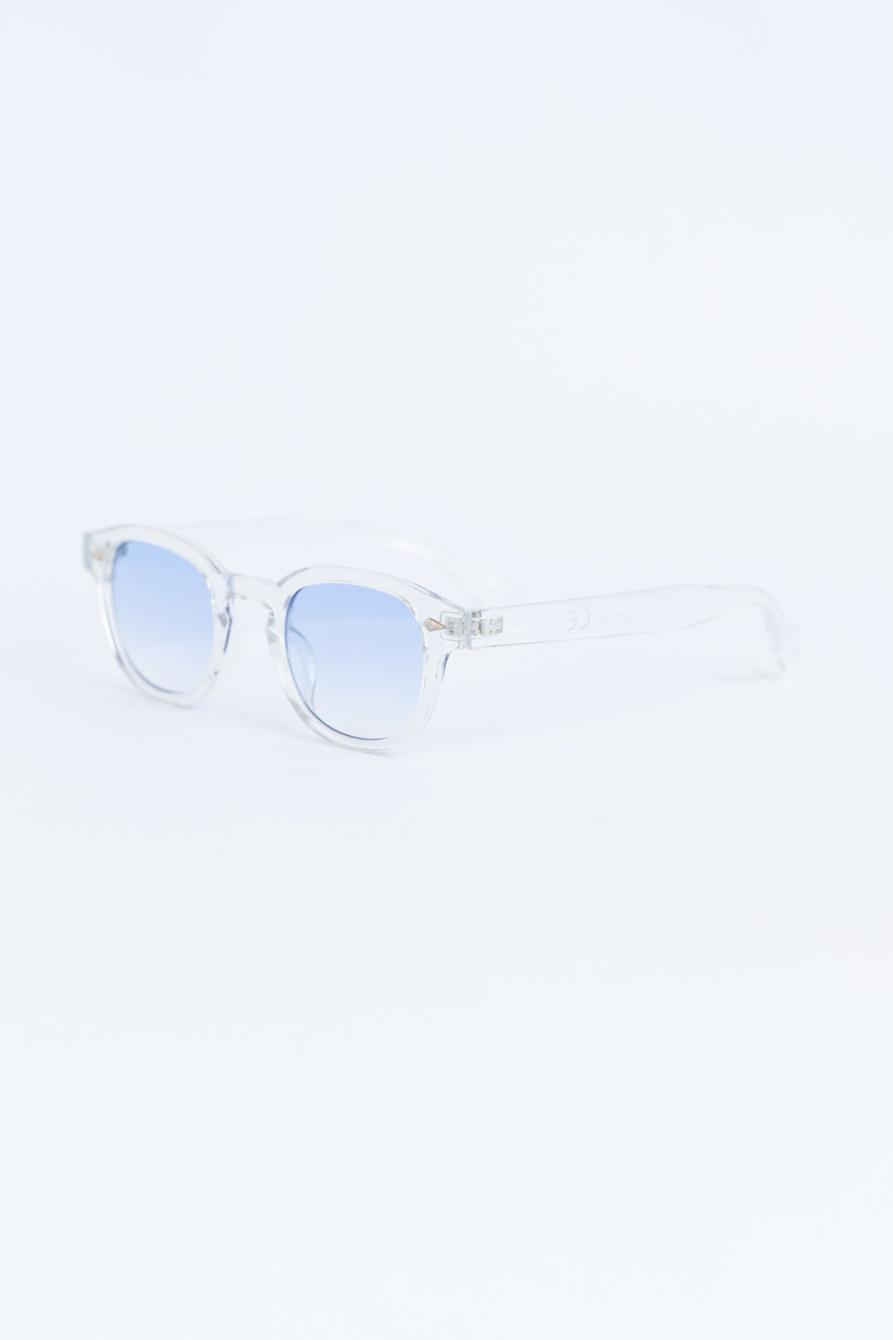 AMI TRANSPARENT