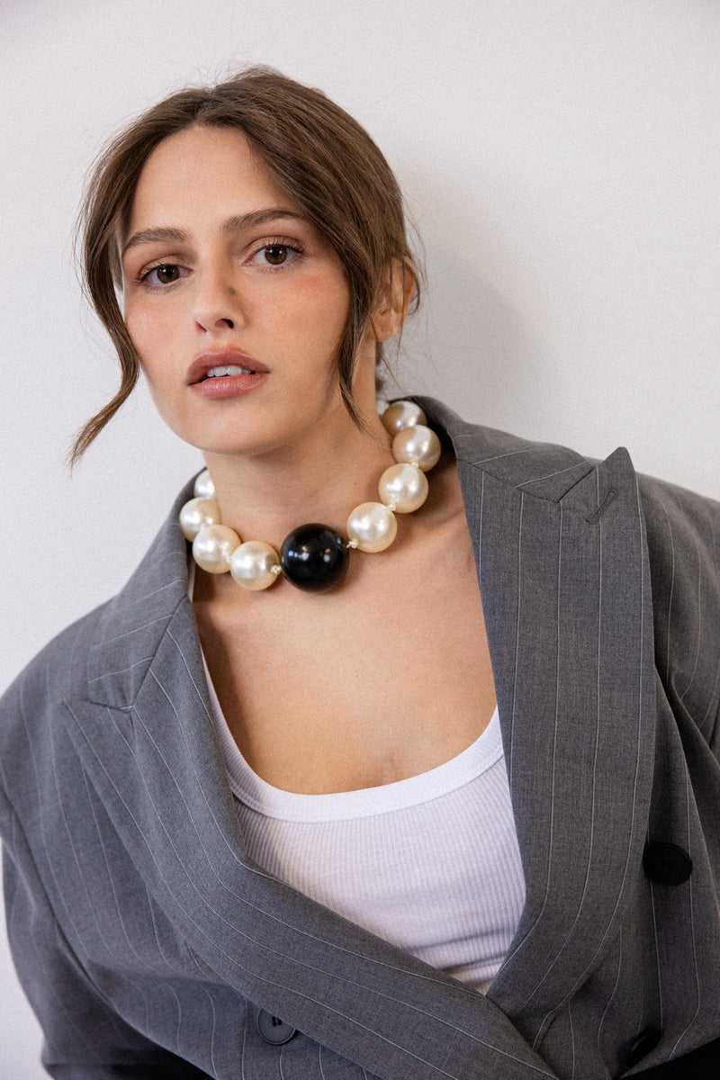 ICONIC NECKLACE BLACK