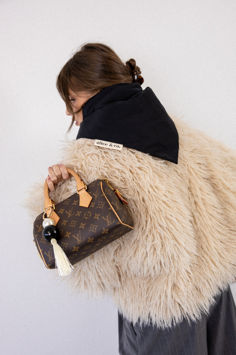 IVORY BAG CHARM WHITE