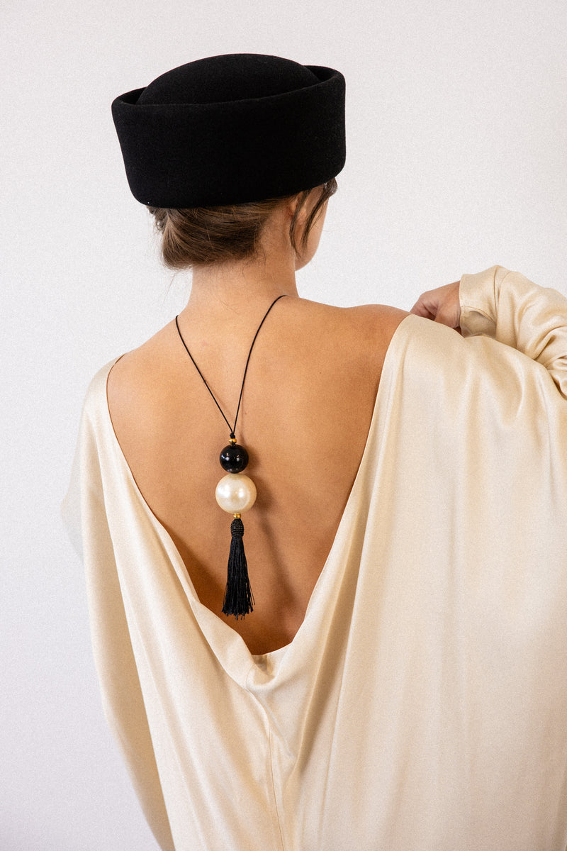 IVORY NECKLACE WHITE