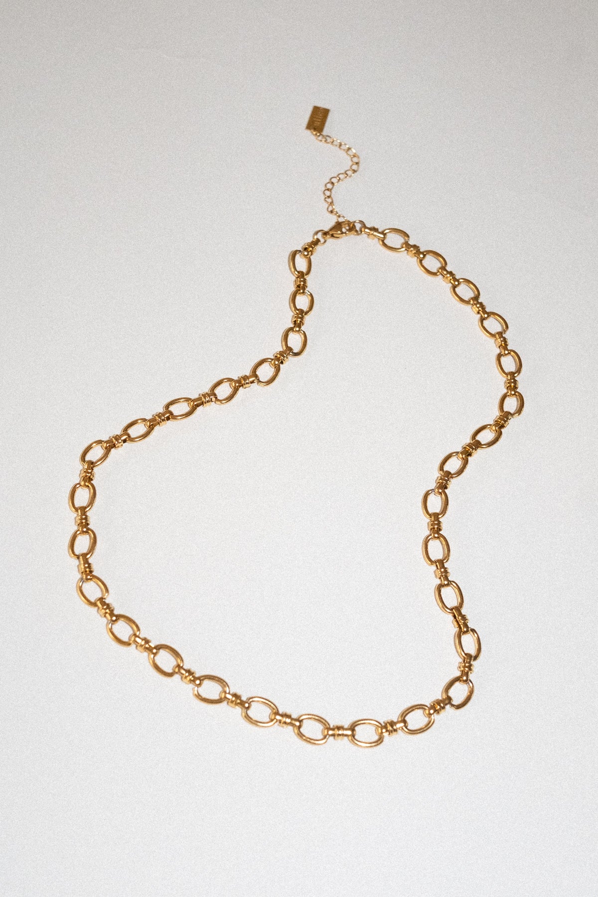 CHARLOTTE NECKLACE