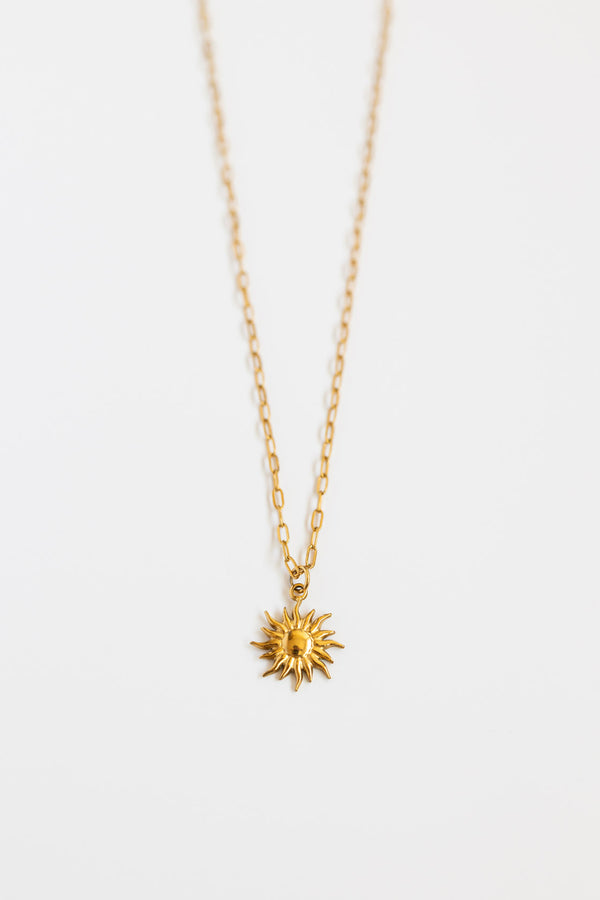 Petit Soleil Necklace Gold