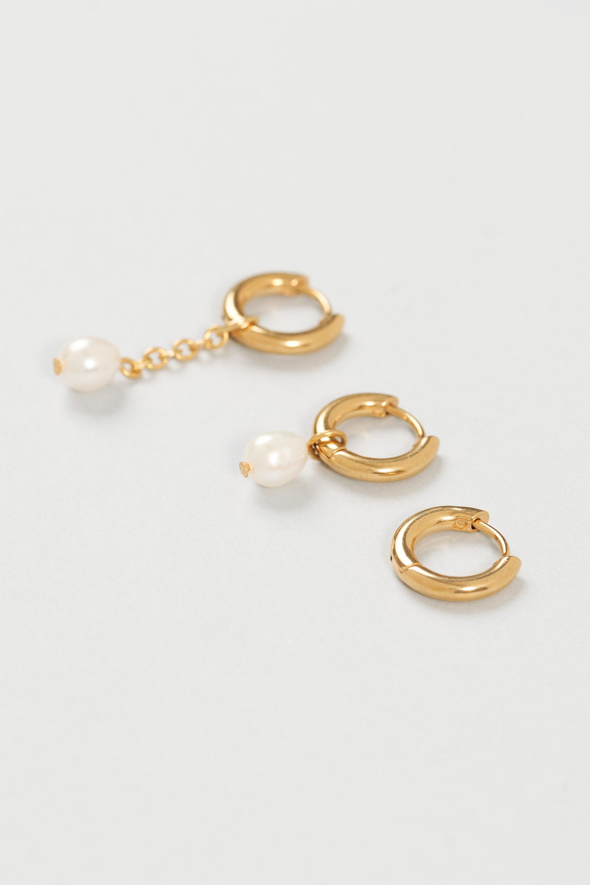 ALEXA EARRINGS