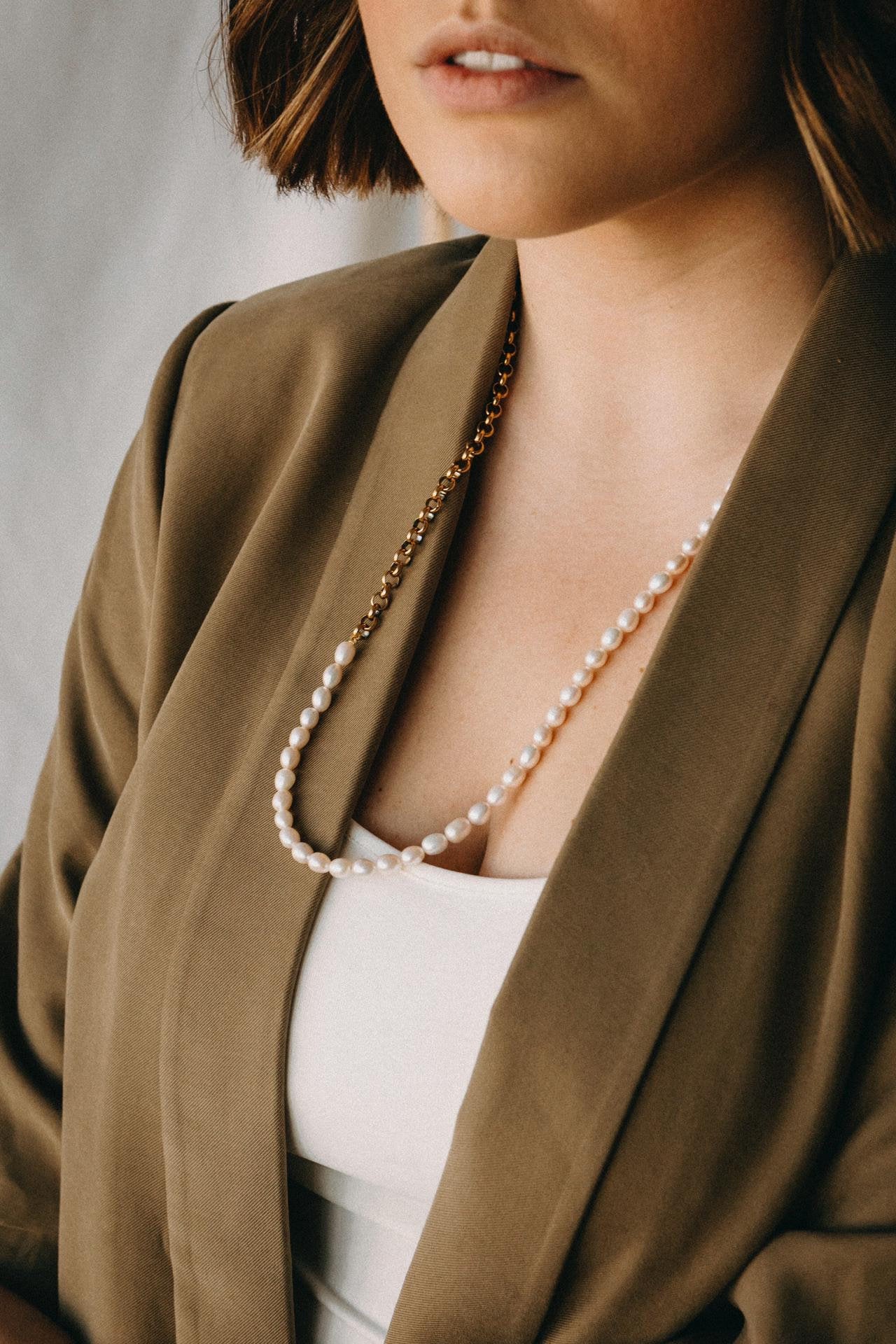 ESTELLE NECKLACE